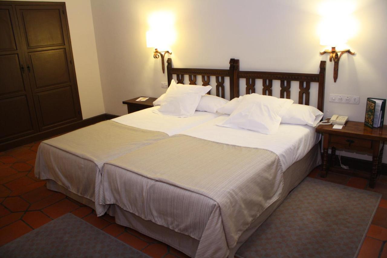 Parador De Ávila Dış mekan fotoğraf